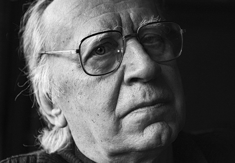 AUKSO PLAYS SILVESTROV